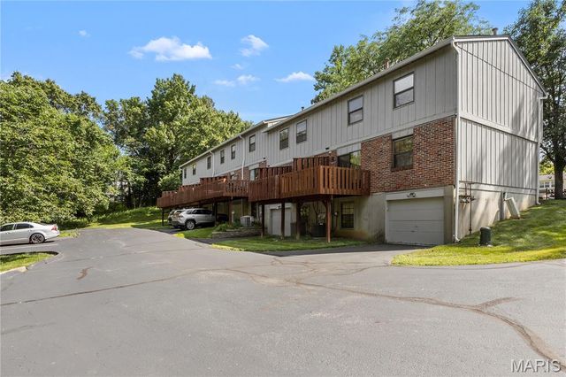 2332 Hidden Meadow Lane, Ballwin, MO 63021