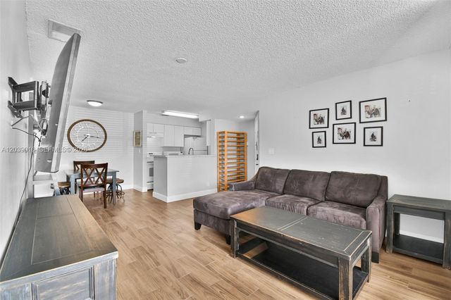 2866 S University Drive 5105, Davie, FL 33328