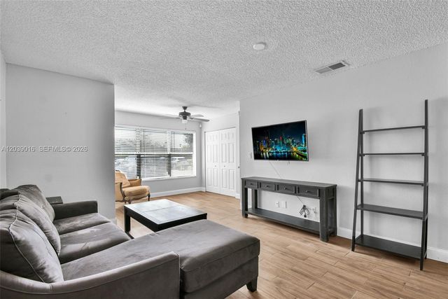 2866 S University Drive 5105, Davie, FL 33328
