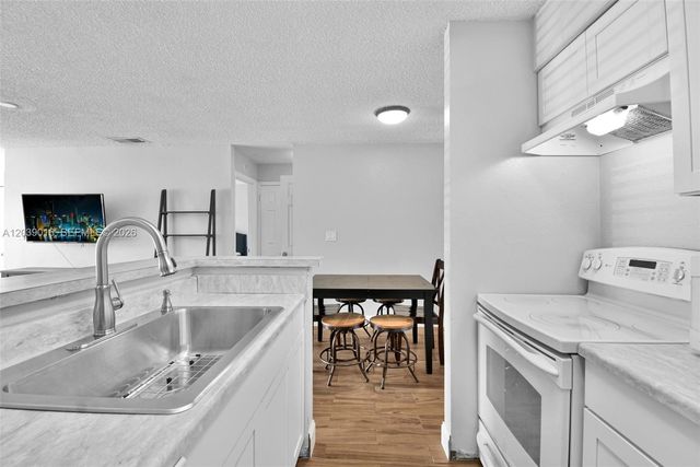2866 S University Drive 5105, Davie, FL 33328