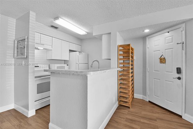 2866 S University Drive 5105, Davie, FL 33328