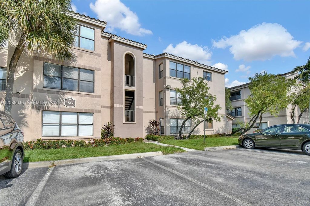 2866 S University Drive 5105, Davie, FL 33328