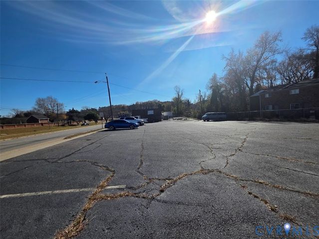 530 S Crater Rd, Petersburg, VA 23803