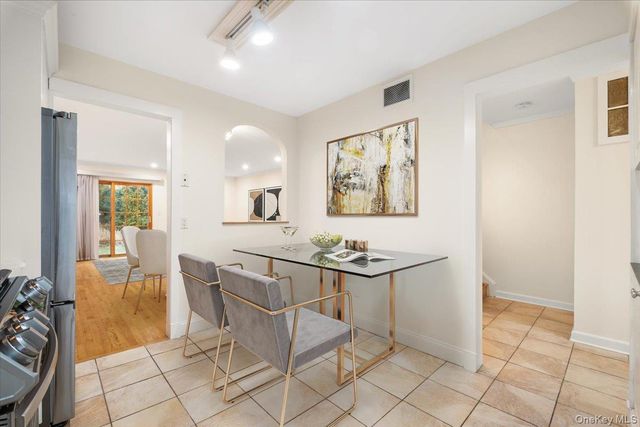 18 Park Drive, Mount Kisco, NY 10549