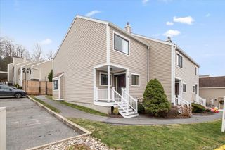 18 Park Drive, Mount Kisco, NY 10549