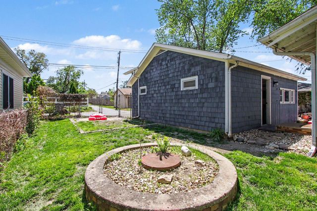 513 E Joliet Street, Crown Point, IN 46307