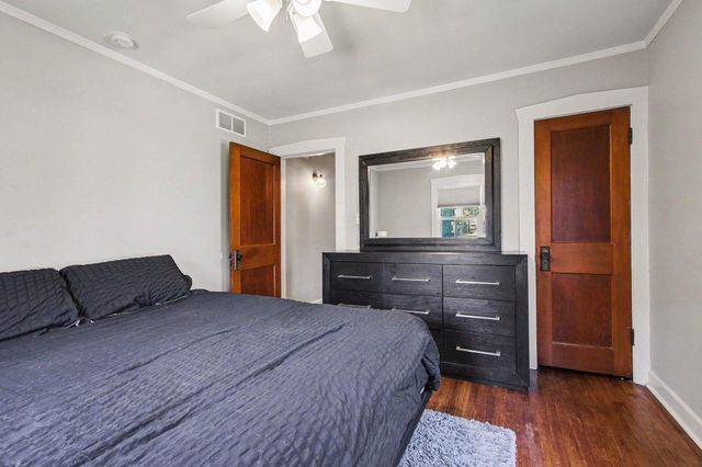 513 E Joliet Street, Crown Point, IN 46307