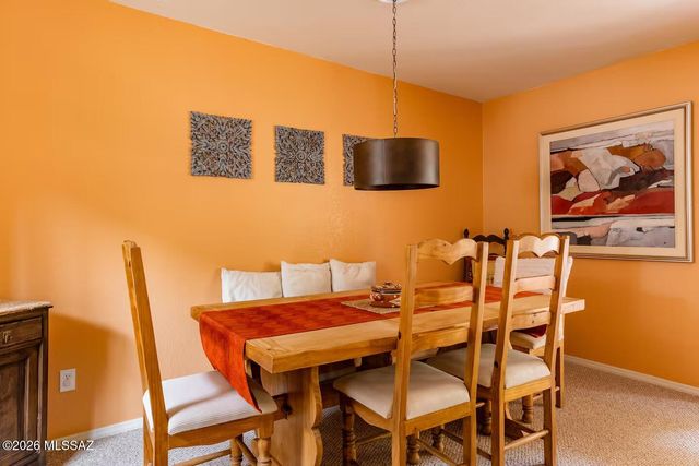 6322 N Calle De Adelita, Tucson, AZ 85718