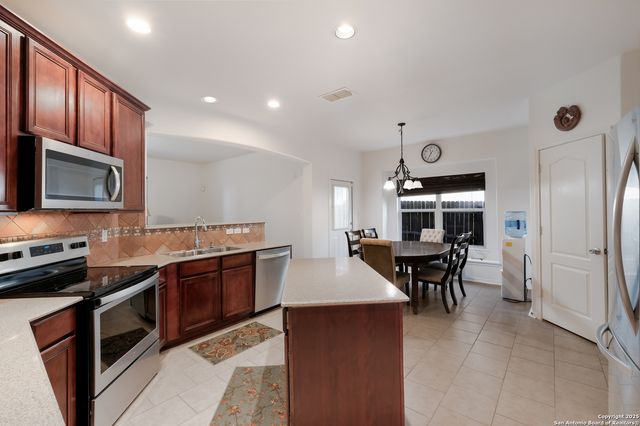 25511 Echo Springs, San Antonio, TX 78260