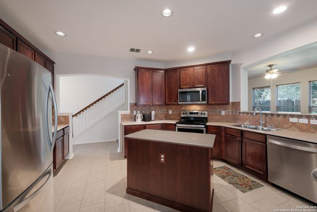 25511 Echo Springs, San Antonio, TX 78260