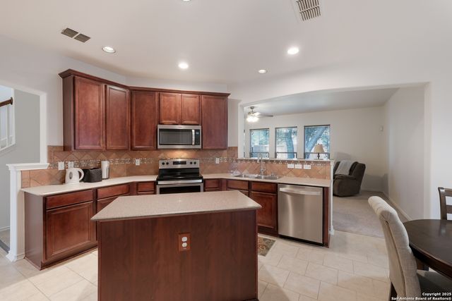 25511 Echo Springs, San Antonio, TX 78260