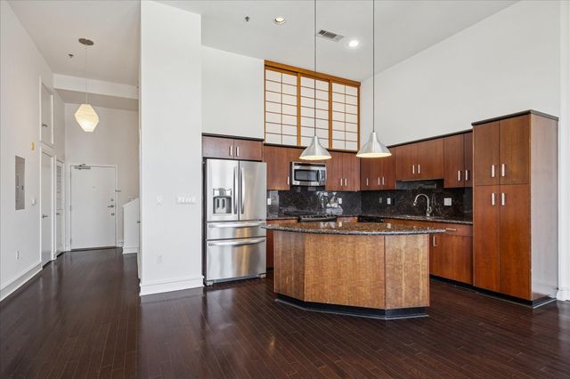 3311 Yupon Street 609, Houston, TX 77006