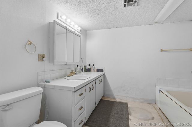 202 Meadow, Ardmore, OK 73401