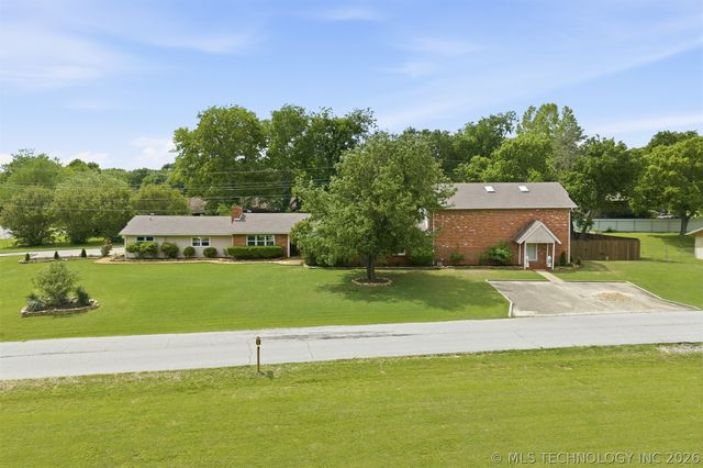 202 Meadow, Ardmore, OK 73401