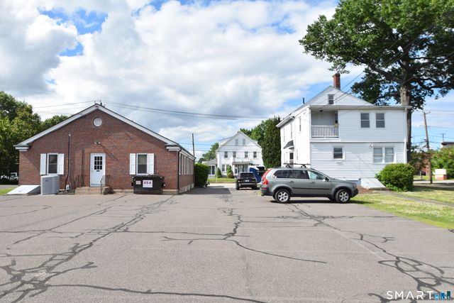 33 Connecticut Boulevard, East Hartford, CT 06108