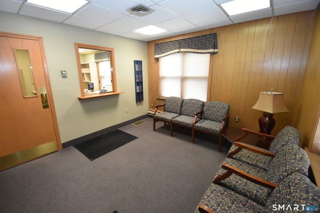 33 Connecticut Boulevard, East Hartford, CT 06108