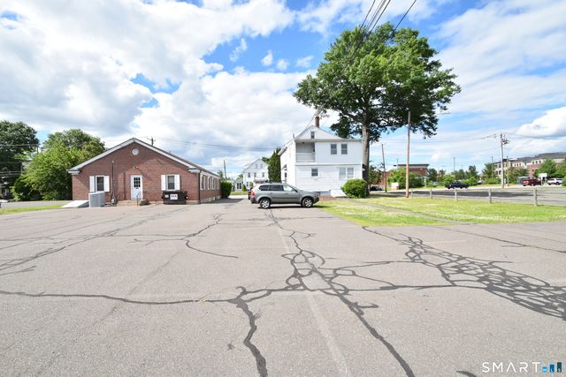 33 Connecticut Boulevard, East Hartford, CT 06108