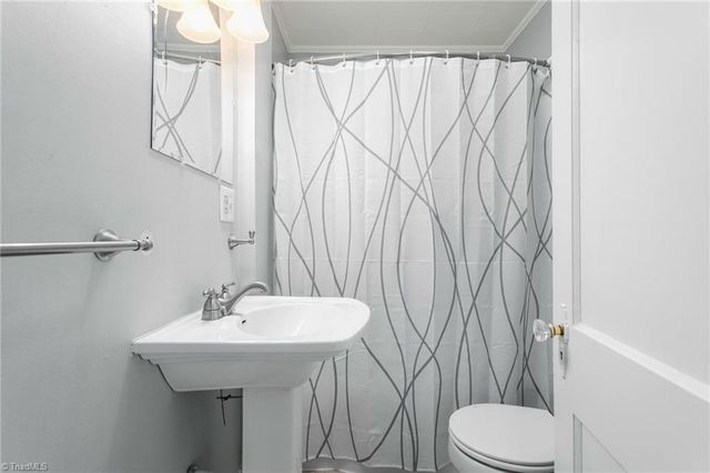 2308 Venie Street, Burlington, NC 27215