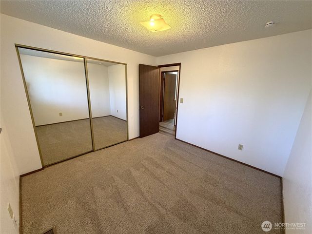 9012 47th Avenue E, Tacoma, WA 98446