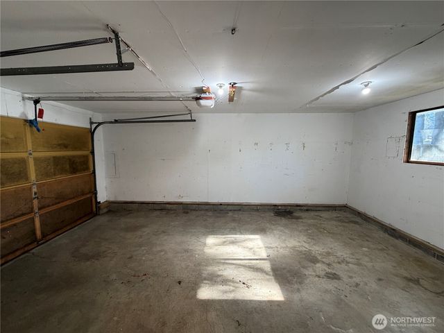 9012 47th Avenue E, Tacoma, WA 98446