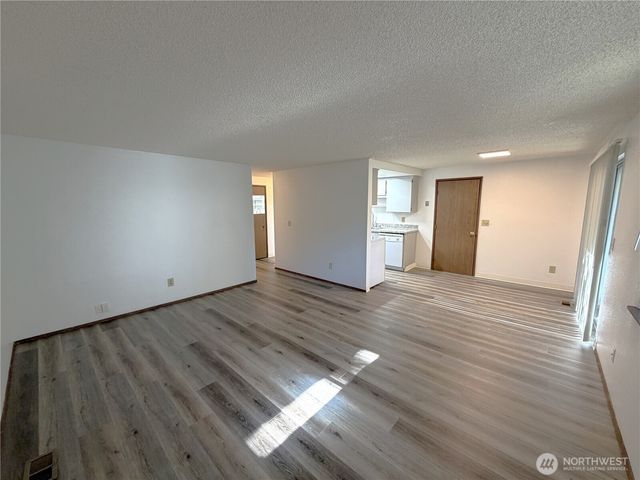 9012 47th Avenue E, Tacoma, WA 98446