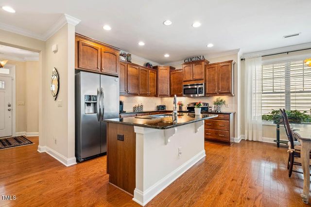79 Heatherwood Drive, Chapel Hill, NC 27516