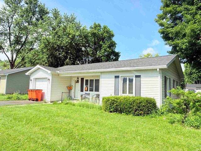213 N Greenberry Street, Sweetser, IN 46987