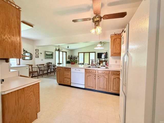 213 N Greenberry Street, Sweetser, IN 46987