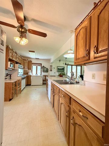 213 N Greenberry Street, Sweetser, IN 46987