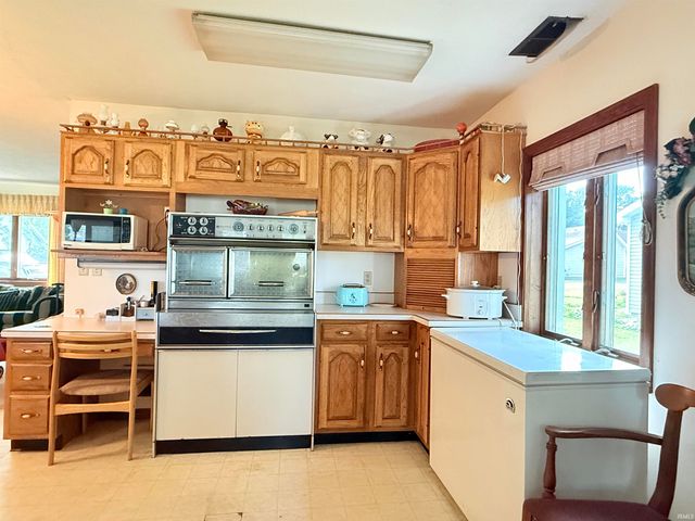 213 N Greenberry Street, Sweetser, IN 46987
