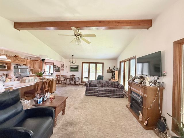 213 N Greenberry Street, Sweetser, IN 46987