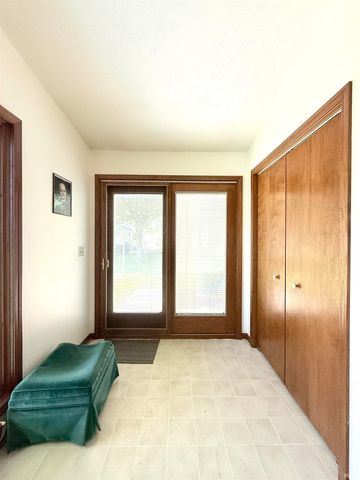 213 N Greenberry Street, Sweetser, IN 46987