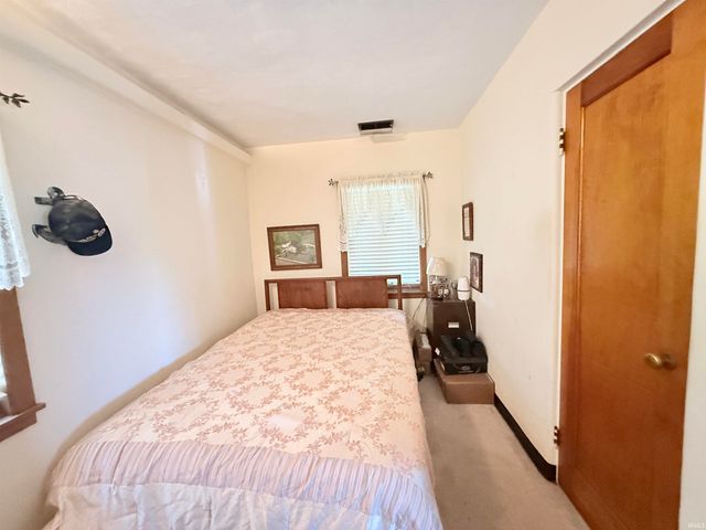 213 N Greenberry Street, Sweetser, IN 46987