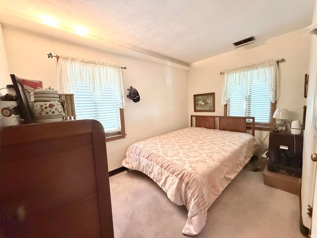 213 N Greenberry Street, Sweetser, IN 46987