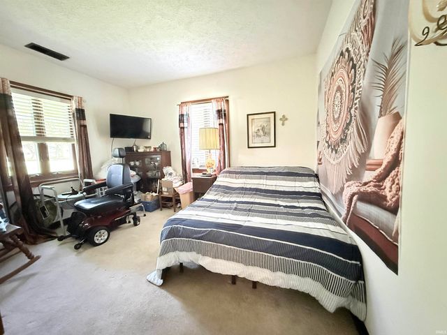 213 N Greenberry Street, Sweetser, IN 46987