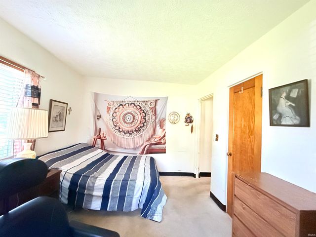 213 N Greenberry Street, Sweetser, IN 46987