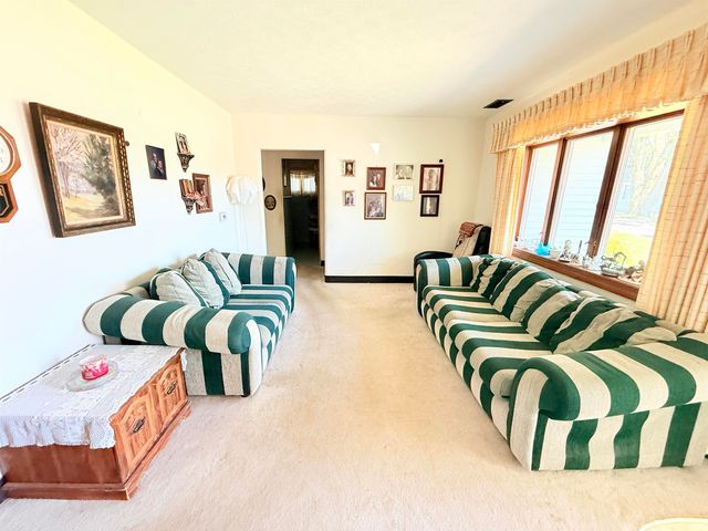 213 N Greenberry Street, Sweetser, IN 46987