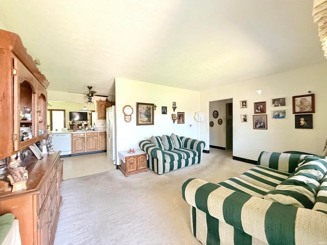 213 N Greenberry Street, Sweetser, IN 46987