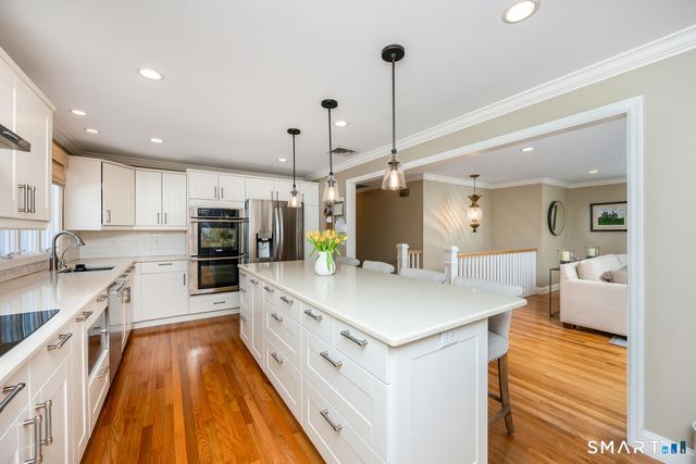 45 Ledgewood Drive, Wilton, CT 06897