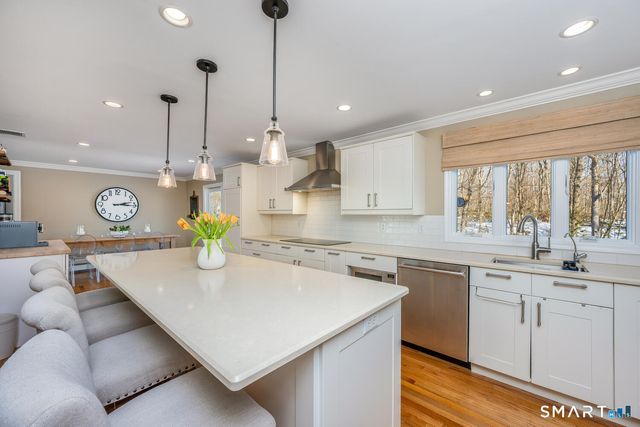 45 Ledgewood Drive, Wilton, CT 06897