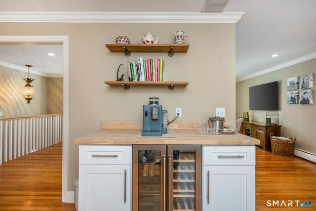 45 Ledgewood Drive, Wilton, CT 06897