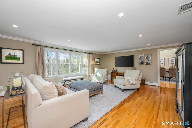 45 Ledgewood Drive, Wilton, CT 06897