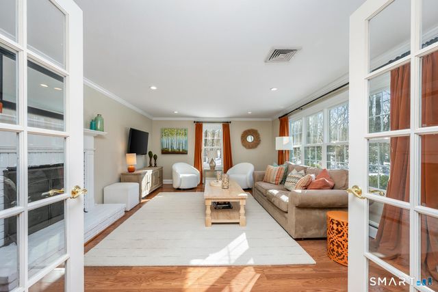 45 Ledgewood Drive, Wilton, CT 06897