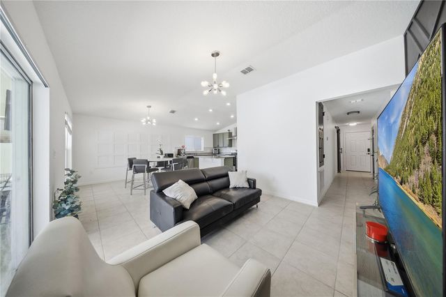 3178 EAGLE HAMMOCK CIRCLE, Kissimmee, FL 34743