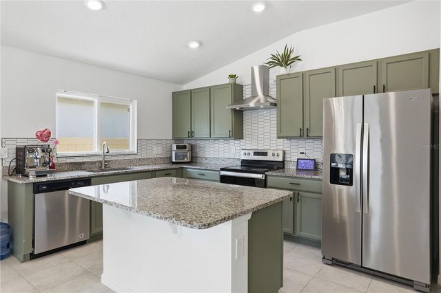 3178 EAGLE HAMMOCK CIRCLE, Kissimmee, FL 34743