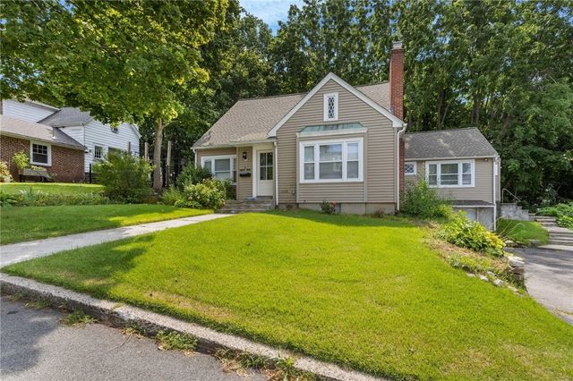9 Country Parkway, North Providence, RI 02911