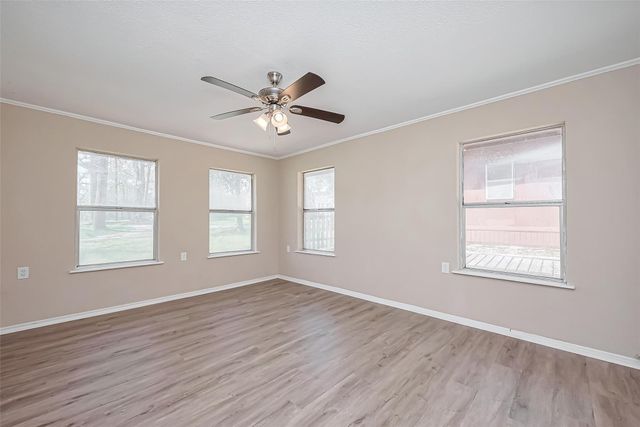 14 Veronica Lane, Huntsville, TX 77340