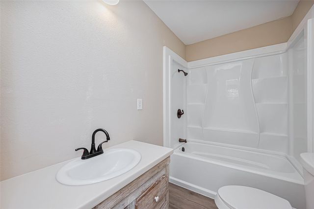 14 Veronica Lane, Huntsville, TX 77340