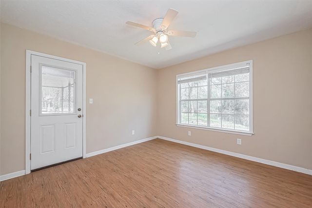 14 Veronica Lane, Huntsville, TX 77340