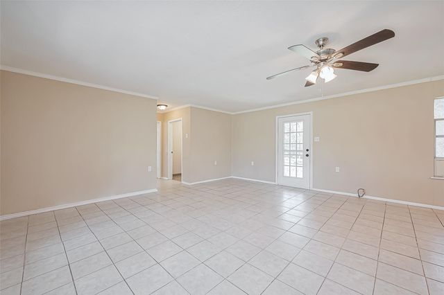 14 Veronica Lane, Huntsville, TX 77340